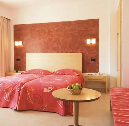 Capricho Hotel 4*
